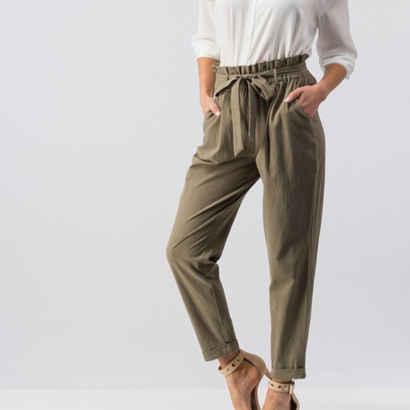 *1 LEFT* FOLDED PLEAT DETAIL PEGGED PANTS WITH TIE - Picture 3 of 8